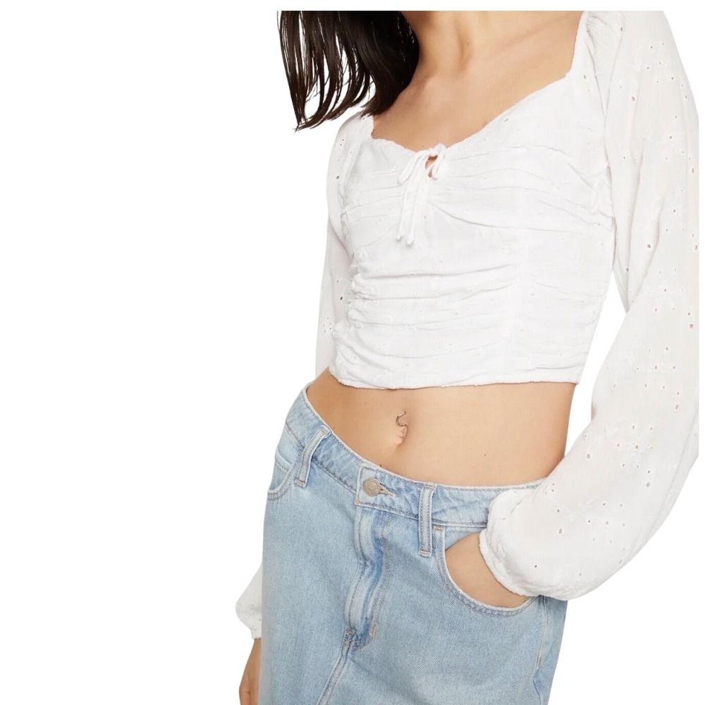 Hollister White Eyelet Smocked Cropped Long Sleeve Top Prarie Cottagecore Medium
